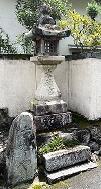 Gosho-no-tsuji crossroads